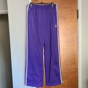 Adidas Women's Joggers in Vibrant Purple